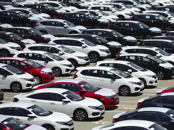 Lượng xe ô tô nhập khẩu trong đầu quý 2/2023 giảm mạnh - 1