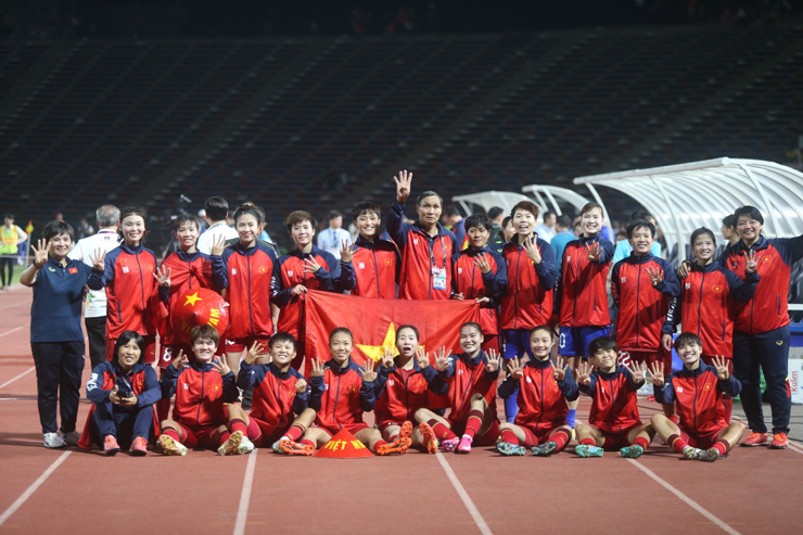 Đội tuyển bóng đá nữ Việt Nam có lần thứ 4 liên tiếp giành huy chương vàng SEA Games