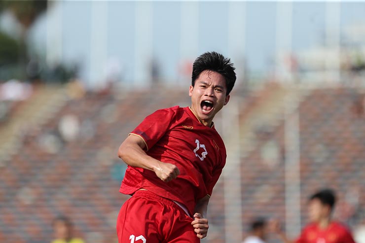 Video bóng đá U22 Việt Nam - U22 Myanmar: Sức mạnh áp đảo, đoạt huy chương xứng đáng (SEA Games 32) - 1