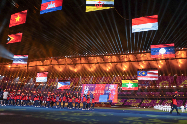 Bế mạc SEA Games 32: Đại tiệc mãn nhãn, lời chia tay đẹp của chủ nhà Campuchia - 10