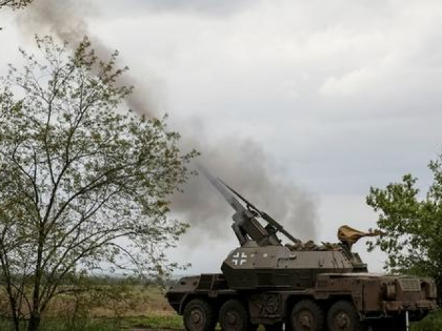 Ukraine phản công ”gắt”, Nga thừa nhận gặp khó khăn