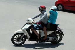 Tin tức trong ngày - Thời tiết ngày 17/5: Nắng nóng lan rộng, miền Bắc và miền Trung hóa "chảo lửa"