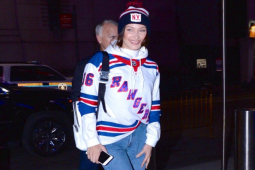 Thời trang - Phong cách thể thao sang trọng là xu hướng năm nay