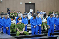 Tin tức trong ngày - Cựu chủ tịch tỉnh Bình Thuận Nguyễn Ngọc Hai lĩnh án 5 năm tù