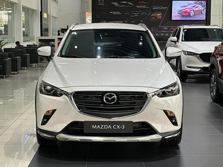 Mazda CX-3 được giảm giá tới 100 triệu đồng, quyết &#34;giành khách&#34; với Hyundai Creta - 3