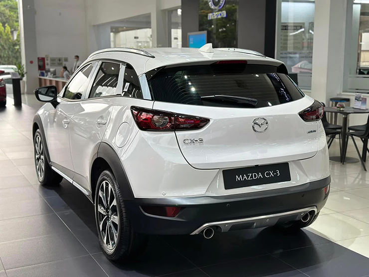 Mazda CX-3 được giảm giá tới 100 triệu đồng, quyết &#34;giành khách&#34; với Hyundai Creta - 6