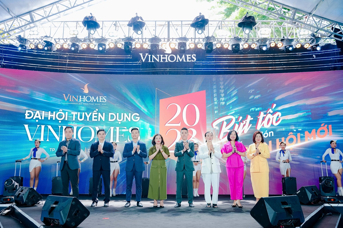 Đại hội tuyển dụng Vinhomes 2023 - Bứt tốc đón vận hội mới diễn ra trong không khí vô cùng sôi động tại Nhà văn hóa Thanh Niên (TP Hồ Chí Minh)