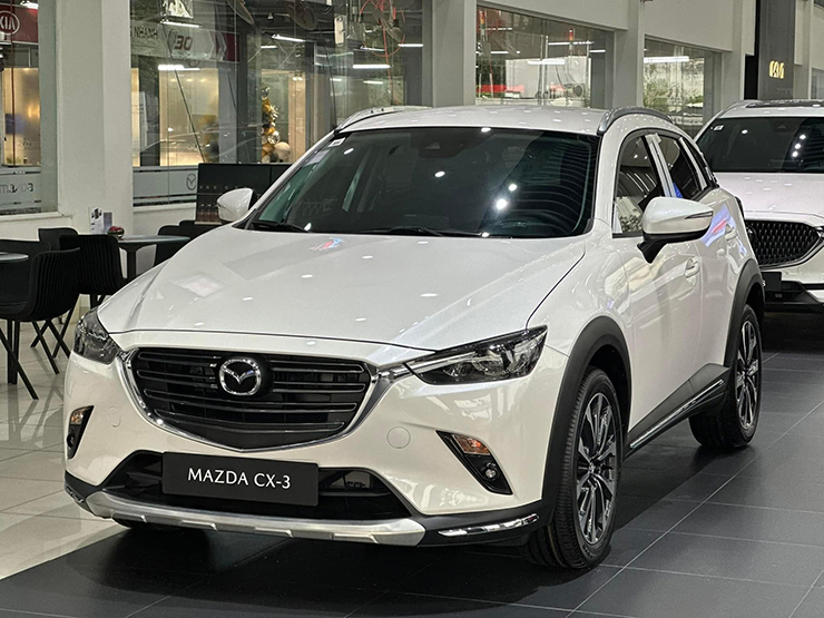 Mazda CX-3 được giảm giá tới 100 triệu đồng, quyết &#34;giành khách&#34; với Hyundai Creta - 1