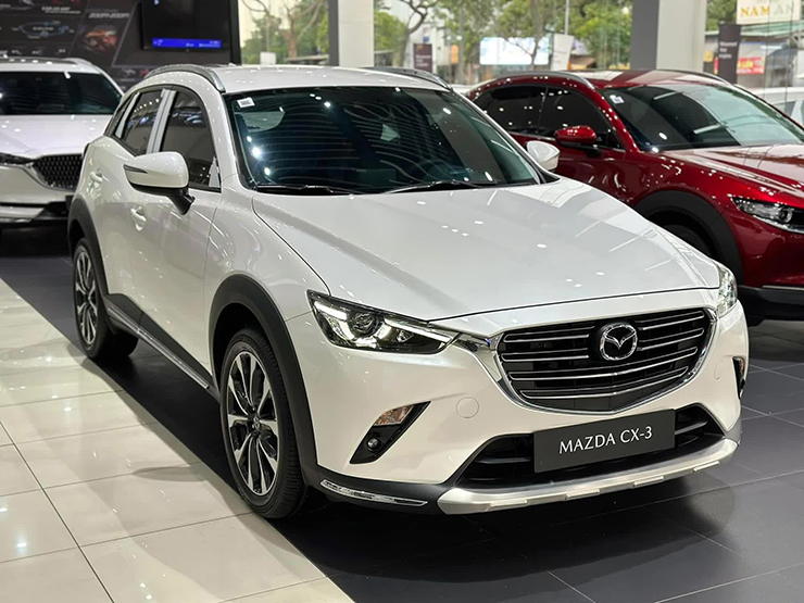 Mazda CX-3 được giảm giá tới 100 triệu đồng, quyết &#34;giành khách&#34; với Hyundai Creta - 2