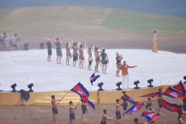 Bế mạc SEA Games 32: Đại tiệc mãn nhãn, lời chia tay đẹp của chủ nhà Campuchia - 24