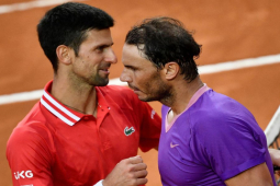 Djokovic hạ Dimitrov vẫn phàn nàn, Nadal từ chối giải tiền Roland Garros (Tennis 24/7)