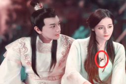 Phim - "Sạn" bất thình lình trong loạt cảnh tình cảm khiến khán giả tròn mắt