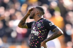 Bóng đá - Sao Ngoại hạng Anh bị cấm 8 tháng, khiến MU gặp khó vụ Osimhen ra sao?