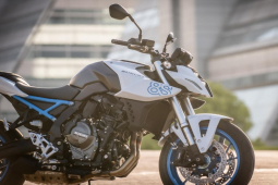 Thế giới xe - Suzuki sắp trình làng "siêu phẩm" mới với động cơ Parallel-Twin