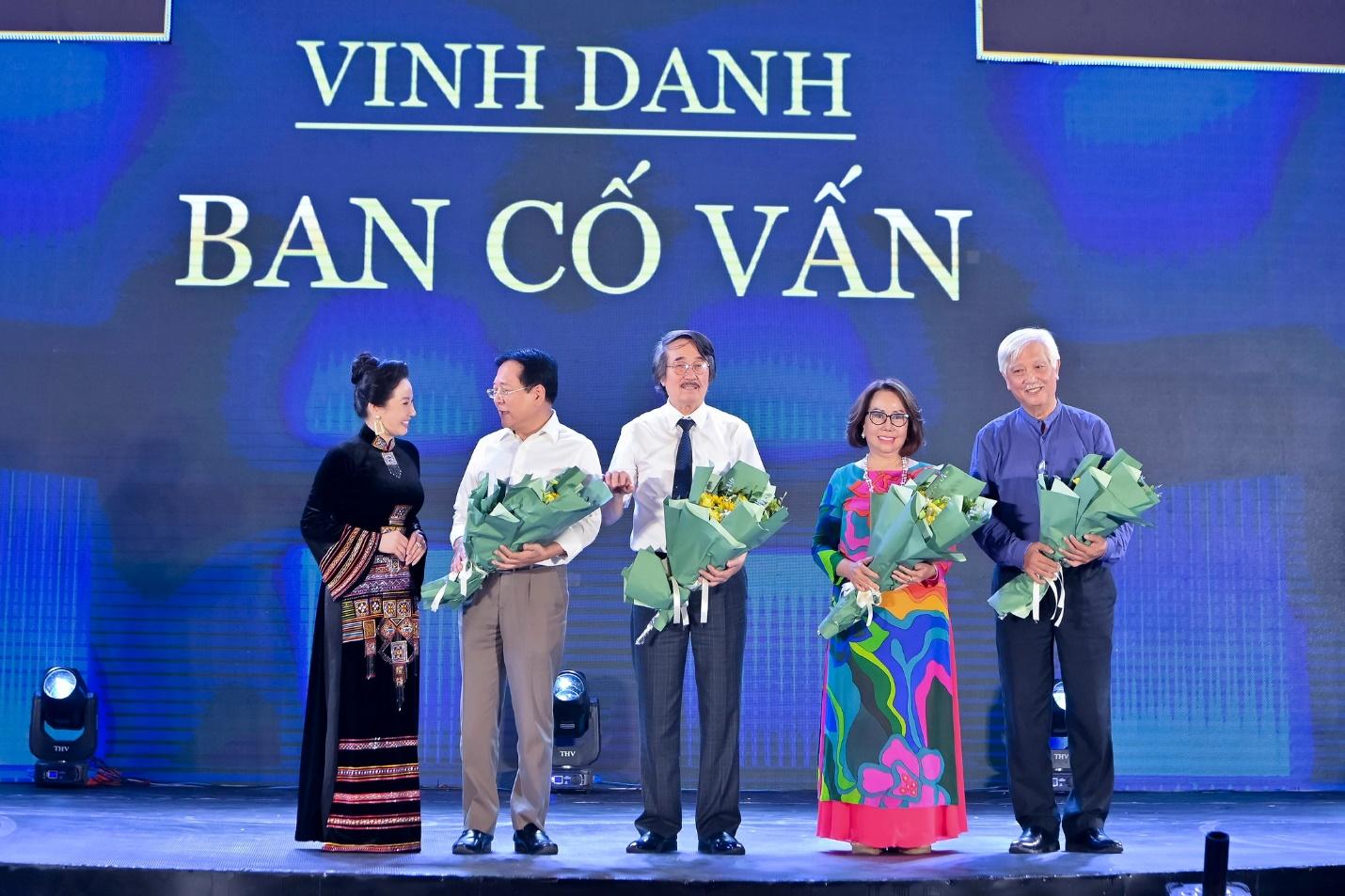 “Đại Hội Thẩm Mỹ Quốc Tế - Tri Ân Tổ Nghề Ngành Làm Đẹp”: Tôn vinh và phát triển ngành làm đẹp tại Việt Nam - 2