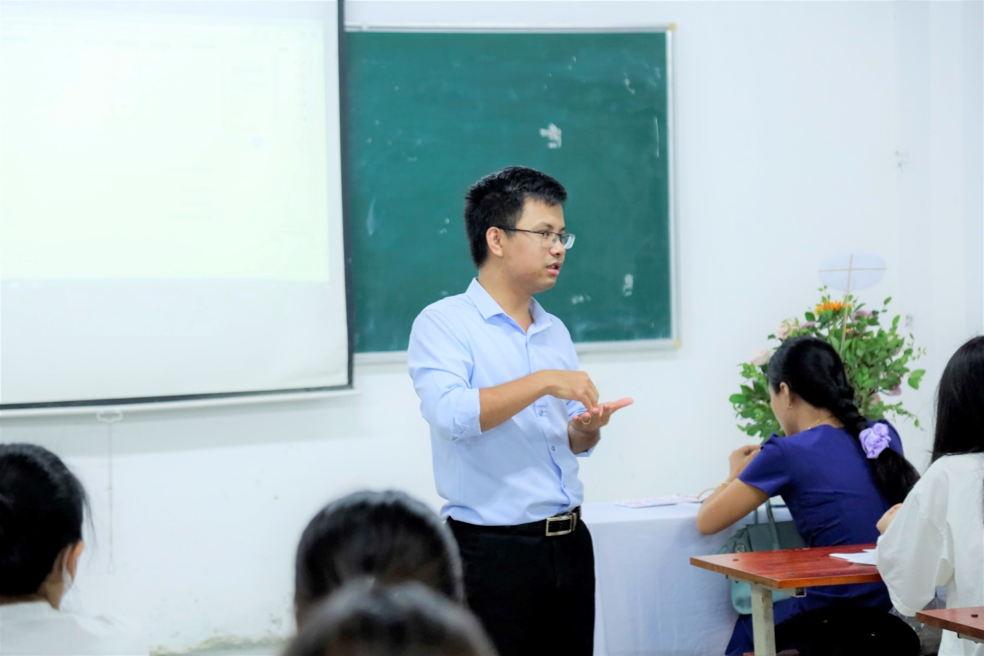 9X Đoàn Mạnh Linh và ước mơ mở rộng kênh dạy kế toán - 5