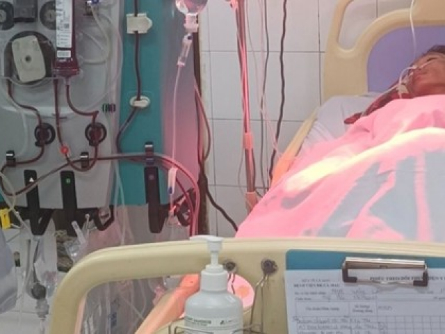 Sức khỏe đời sống - Nhậu 3 ngày liên tục, người đàn ông ở Cà Mau hôn mê, phải thở máy