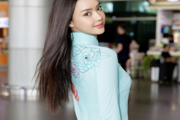 Hoa hậu Hoàn vũ Thái Lan gặp sự cố lộ nội y khi mặc áo dài
