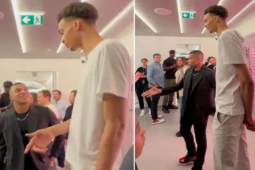 Thể thao - Cầu thủ "Người ngoài hành tinh" 2m26 khiến Mbappe ngước nhìn ngưỡng mộ