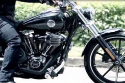 Pháp luật - Công an truy tìm chủ sở hữu 20 mô tô tiền tỷ nghi làm giả hồ sơ