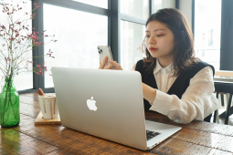 Thời trang Hi-tech - Top máy tính xách tay giảm giá "sốc" nhất cuối tháng 5