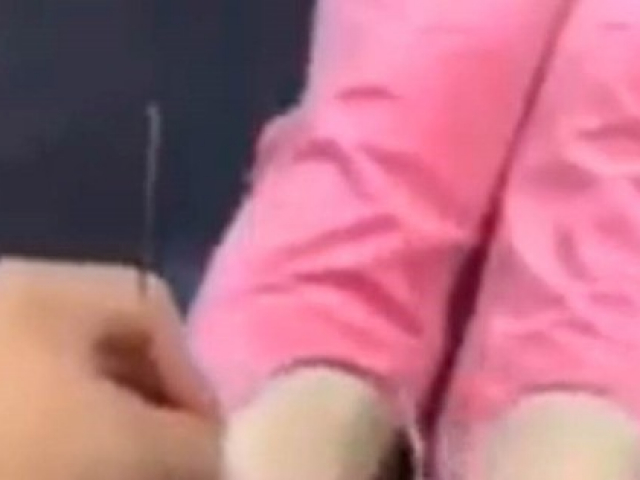 Công nghệ thông tin - Thực hư kính nhìn xuyên thấu lá bài, quần áo phụ nữ