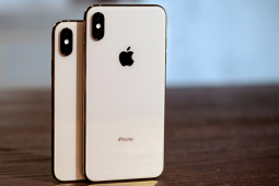 iPhone XS Max giá rẻ màn to có còn đáng mua khi so với iPhone này?