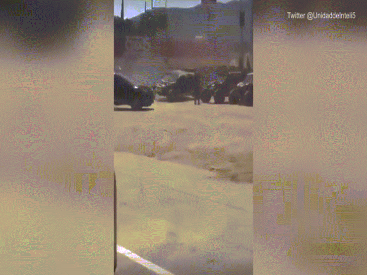 Video: Băng đảng Sinaloa đấu súng ác liệt với băng đối thủ, 11 người chết