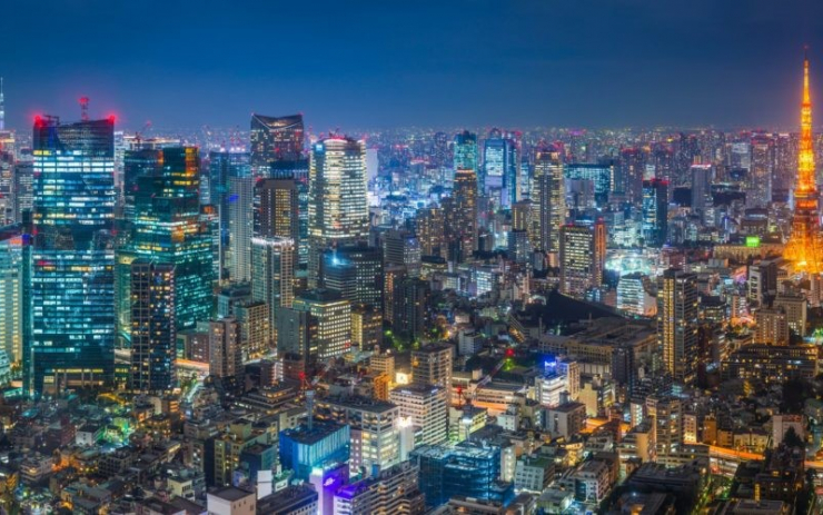 Bộ Kinh tế, Thương mại và Công nghiệp Nhật Bản (METI) khuyến nghị người dân thực hiện các biện pháp tiết kiện điện như tắt đèn khi không sử dụng, sử dụng "hợp lý" điều hòa để tránh gây quá tải nguồn điện. 