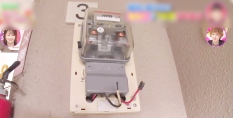 10 năm không đóng tiền điện, người phụ nữ này tự tạo điện tại nhà - 2