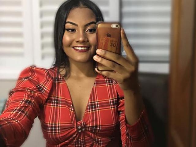 Brazil: Đang ”quan hệ” trên xe, tá hỏa phát hiện bạn gái đột tử