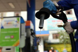 Thị trường - Tiêu dùng - Giá xăng dầu đồng loạt tăng kể từ 15h hôm nay 22/5