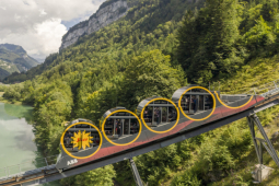 Du lịch - Khám phá những chuyến tàu cực lạ lùng trên thế giới