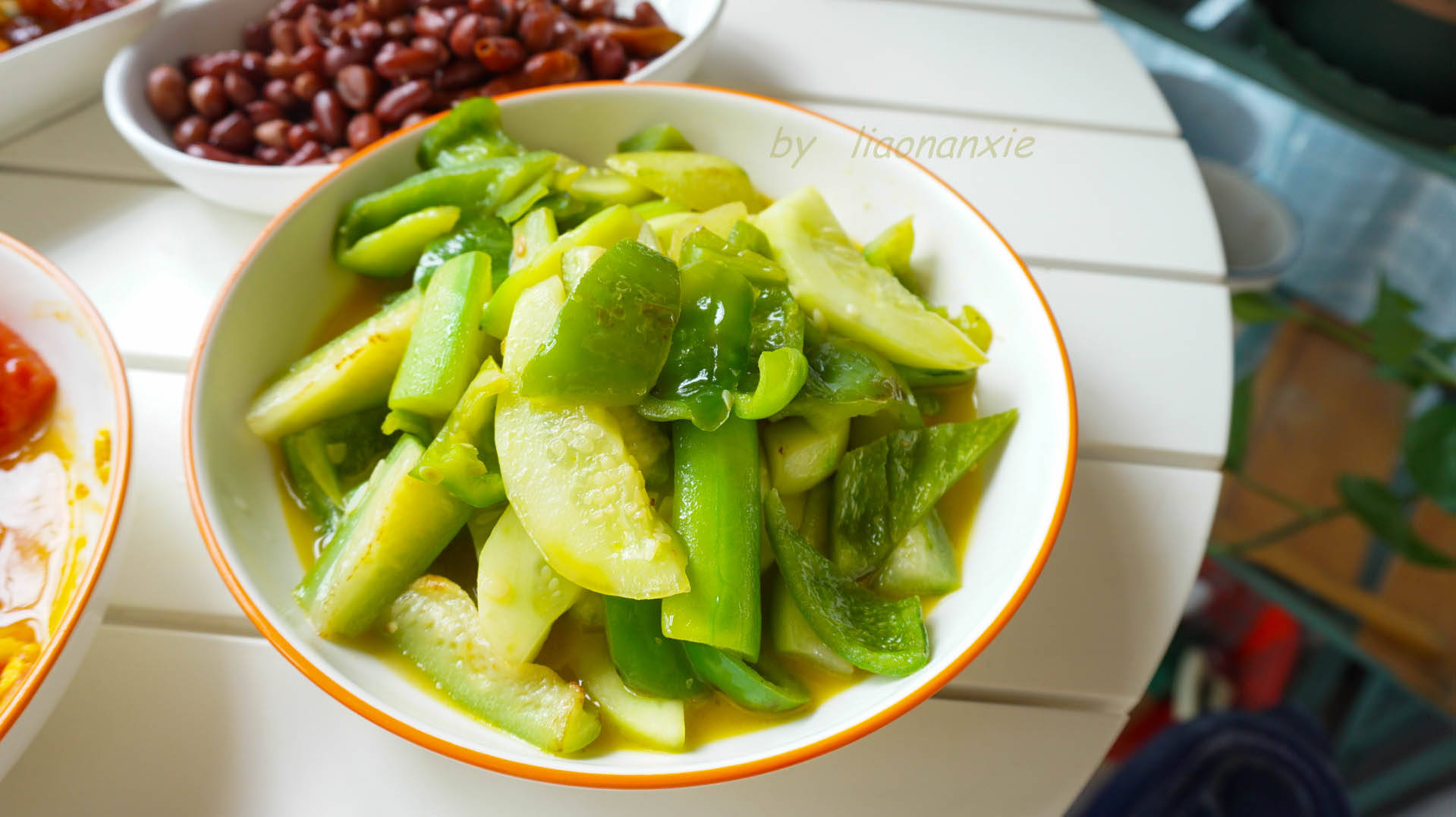 Mâm cơm ngày nóng có những món này ai cũng thích - 2