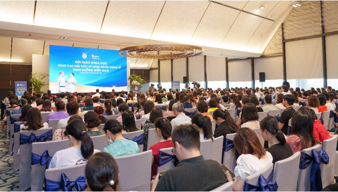 Hơn 500 y bác sĩ đầu ngành và cán bộ y tế tham dự Hội thảo vào cuối tháng 3/2023,&nbsp;Công ty Cổ phần Sữa VitaDairy&nbsp;&nbsp;ra mắt sản phẩm CaloSure America – dinh dưỡng chuyên biệt cho người trung và cao tuổi