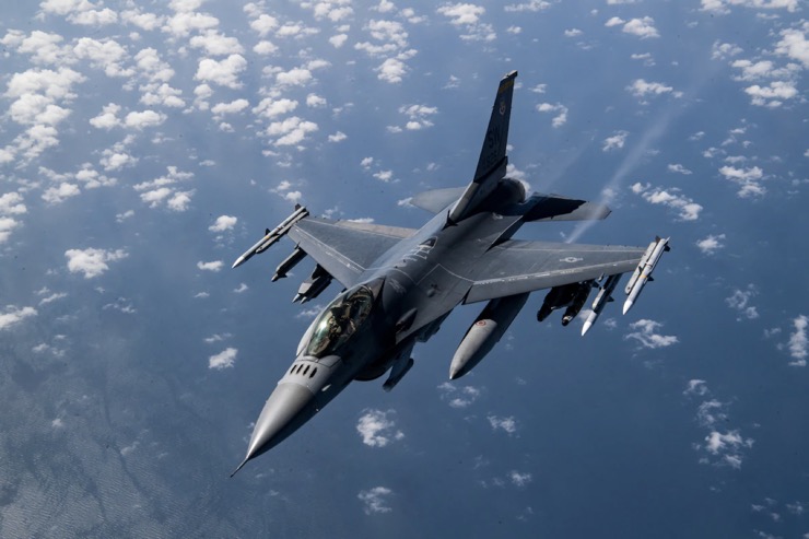 Chiến đấu cơ đa năng F-16 do Mỹ sản xuất.