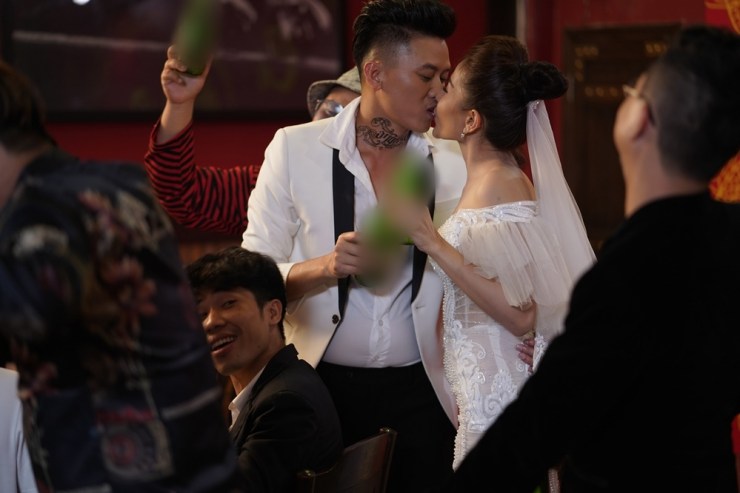 Khả Như và Quách Ngọc Tuyên đóng cặp trong "Vi Cá tiền truyện 1"