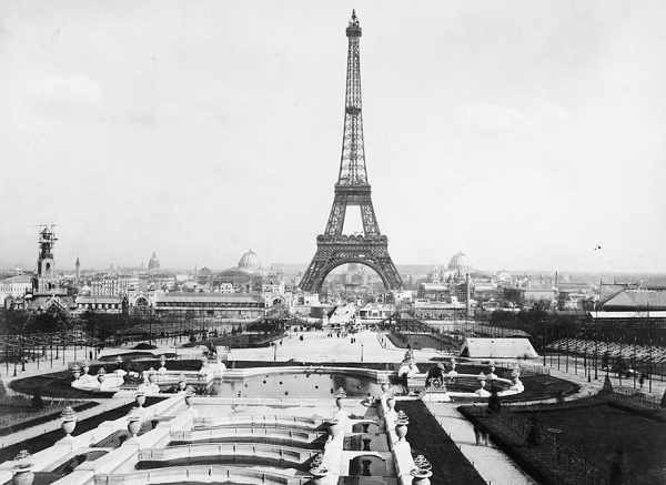 Paris xưa và nay: Những hình ảnh cổ kính đầy mê hoặc của thủ đô nước Pháp - 1