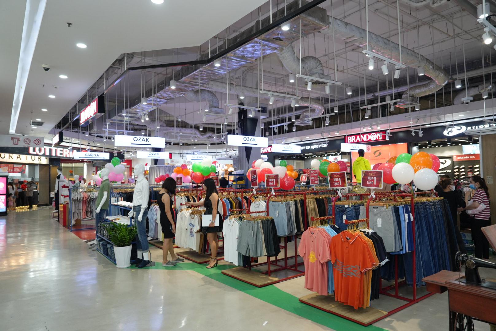 Cửa hàng Jossi - Zanose - Ozak có mặt tại rất nhiều hệ thống TTTM, siêu thị toàn quốc