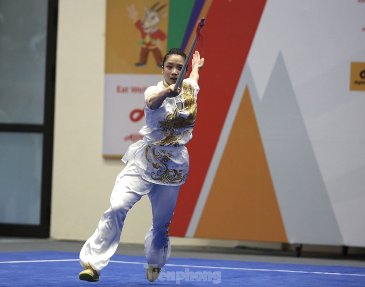 Là người thi đấu nhiều năm, kinh qua 4 kỳ SEA Games và nhiều giải quốc tế khác, Thúy Vi nói rằng "mọi VĐV khi tham dự các giải đấu đều có áp lực riêng, chỉ là ít hay nhiều".