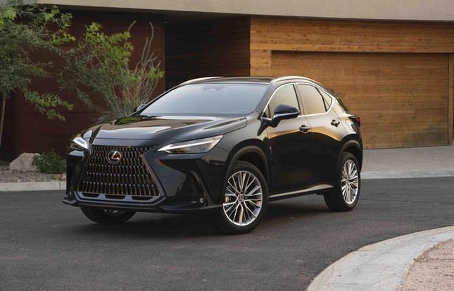 Top 10 xe gầm cao giữ giá nhất năm 2023 - 6