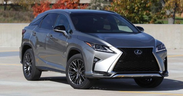 Top 10 xe gầm cao giữ giá nhất năm 2023 - 5