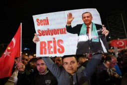 Thế giới - Lý do ông Erdogan nổi tiếng bất chấp khủng hoảng