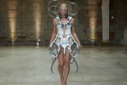 Thời trang - Những bộ trang phục hàng đầu từ buổi trình diễn thời trang BFA Class 2023 của Parsons