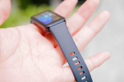 Thời trang Hi-tech - Huawei Band 8: Vòng tay thông minh mỏng nhẹ, pin "trâu"