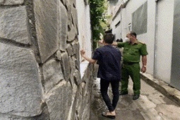 Pháp luật - Thuê người tạt sơn đòi nợ hơn 1 tỉ đồng, người thuê chê "tạt ít"