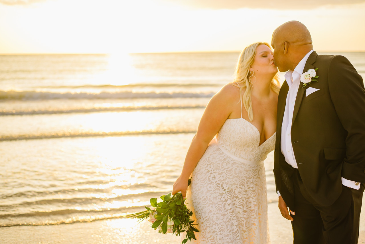 Chồng U70 đã thắt ống dẫn tinh vẫn muốn có con với vợ kém 33 tuổi - 5