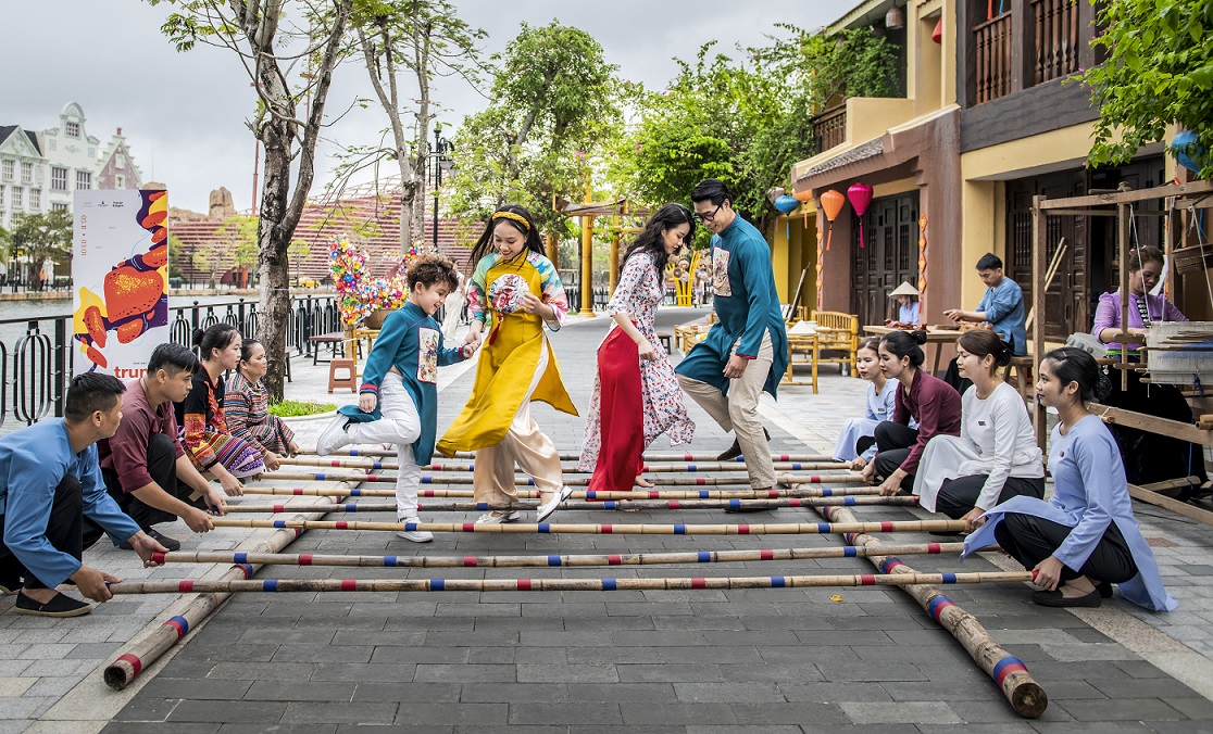 Hòa mình vào các trò chơi dân gian thú vị