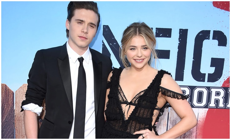 Mối tình đầu của Brooklyn Beckham là Chloe Moretz. Cả hai chính thức hẹn hò năm 2014.
