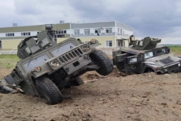 Washington nói về hình ảnh xe quân sự Mỹ bị phá hủy ở tỉnh biên giới Nga giáp Ukraine